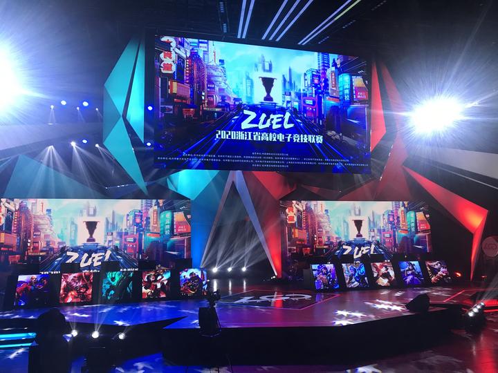 成为了名副 成为了名副