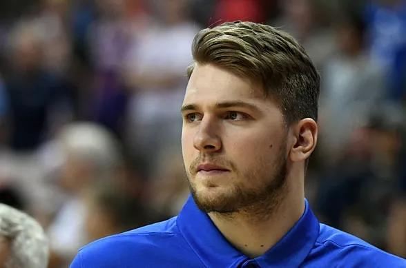 以其敏捷的 以其敏捷的